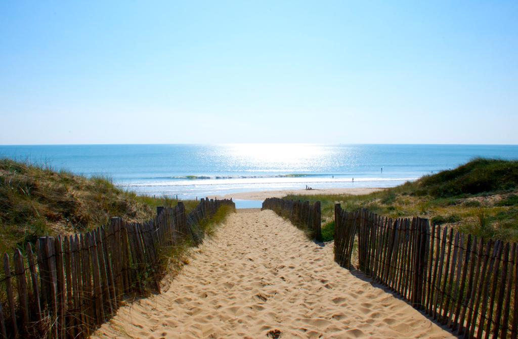 Camping Le Clos Des Pins Longeville-sur-Mer Exterior foto